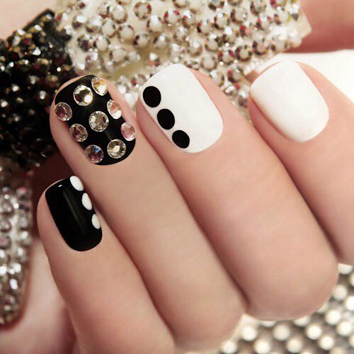 artificial nails